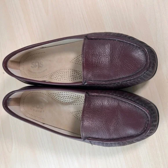 SAS Tripad Comfort Loafers Womens 7.5 WW Burgundy Leather Slip On Shoes - Picture 2 of 9